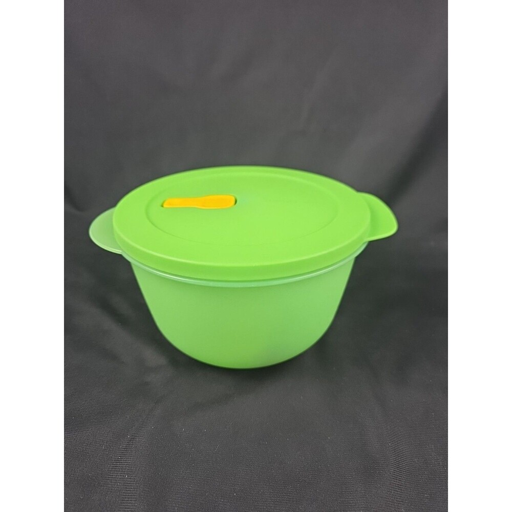 Tupperware Large Crystalwave Bowl 8.5 Cups Round Microwaveable Green New Display